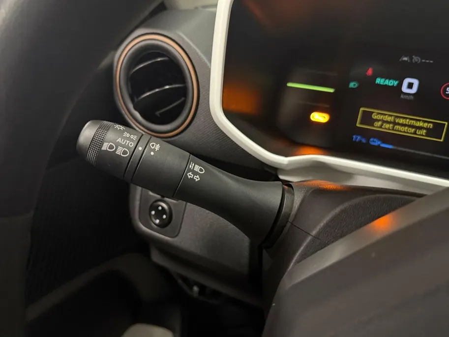 Dacia Spring Extreme 65 26.8 kWh AUTOMAAT CAMERA APPLE CARPLAY ANDROID AUTO HOGE INSTAP AIRCO CRUISE CONTROLE PAS 8000KM
