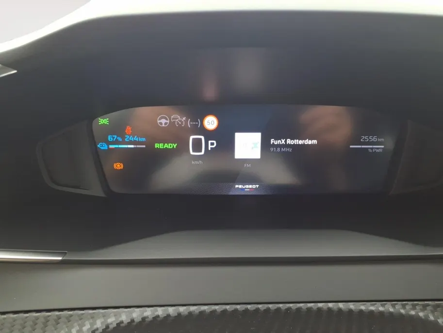 Peugeot e-208 EV Allure Avantage 51 kWh Automaat | Navigatie | Airco | 1 jaar Garantie