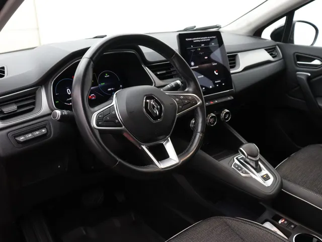 Renault Captur 1.6 E-Tech Plug-in Hybrid 160PK Intens | NAVI GROOT | CAMERA | STOELVERWARMING
