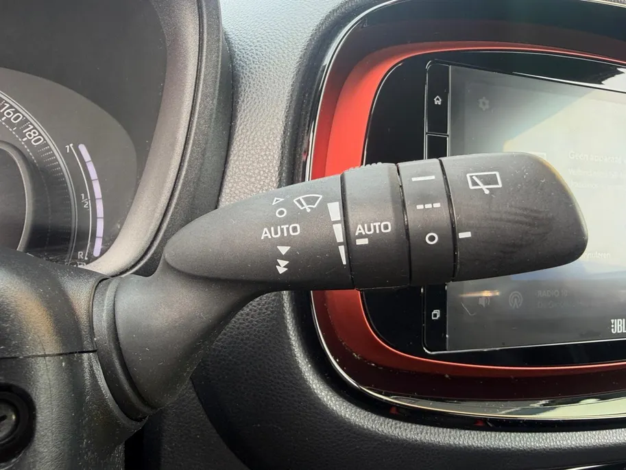 Toyota Aygo X 1.0 VVT-i MT Envy | JBL Speakers | Adaptieve Cruise Control | Camera | Climate Control | Volledig Dealer Onderhouden | 10 Jaar Fabrieksgarantie