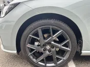 SEAT Ibiza FR Business Connect 1.0 TSI 85kW / 115pk Hatchback | Panorama dak | 18'' inch Velgen | Seat Audio