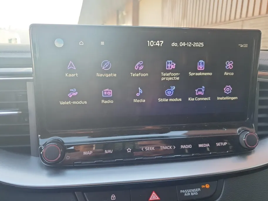 Kia Ceed Sportswagon 1.0T DynamicPlusLine DEMO | Direct beschikbaar | Stoel en stuurverwarming | Dodehoekdetectie | Getinte ramen achter | Elektrische achterklep | Keyless met startknop | Parkeersensoren voor en achter |