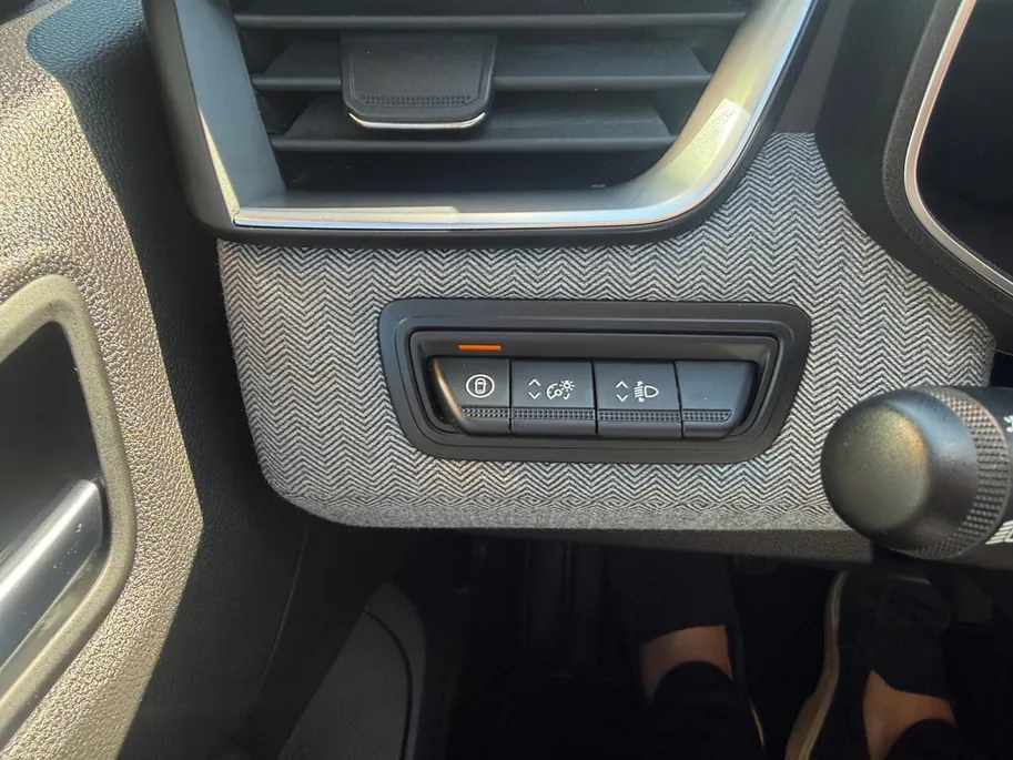 Renault Clio 1.0 TCe 90 GPF techno | Apple Carplay & Android Auto | Navigatie | Parkeersensoren | Bluetooth | Camera | Cruise & Climate Control | 12 Maanden BOVAG Garantie