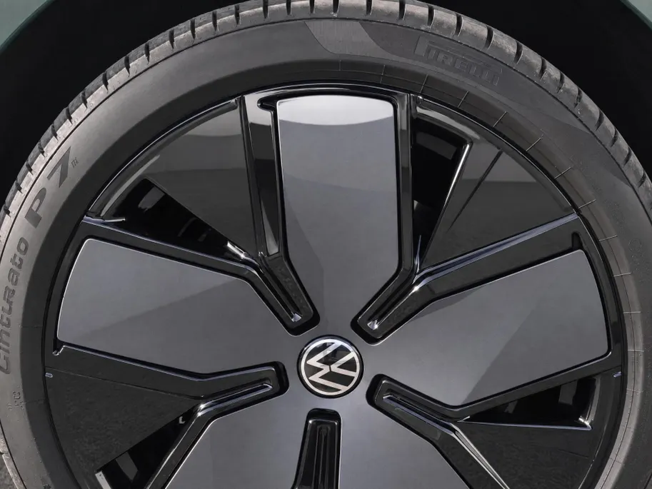 Volkswagen Passat Variant 1.5eHybrid 272PK R-Line Black Style Plus · Leder · Harman Kardon · Trekhaak ·  Alcantara hemelbekleding · 360°Camera + Parkeersensoren · Garantie t/m 21-01-2031 of 100.000km