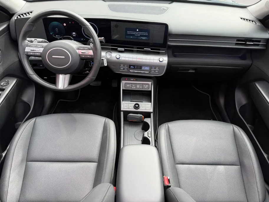 Hyundai Kona 1.6 GDI HEV Premium Sky | Schuif-kanteldak| Stoelverwarming/koeling| Lederen bekleding| Bose| Elektrische stoelen met geheugen| BOM VOL OPTIES
