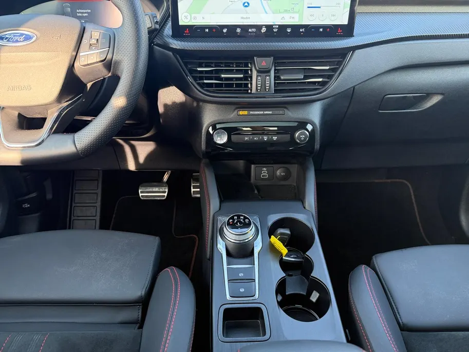 Ford Kuga 2.5 PHEV ST-Line X | Winterpack | Panorama Dak | Elec Trekhaak | Technology Pack | Matrix Led Koplampen | B&O Audio | Fabrieksgarantie |