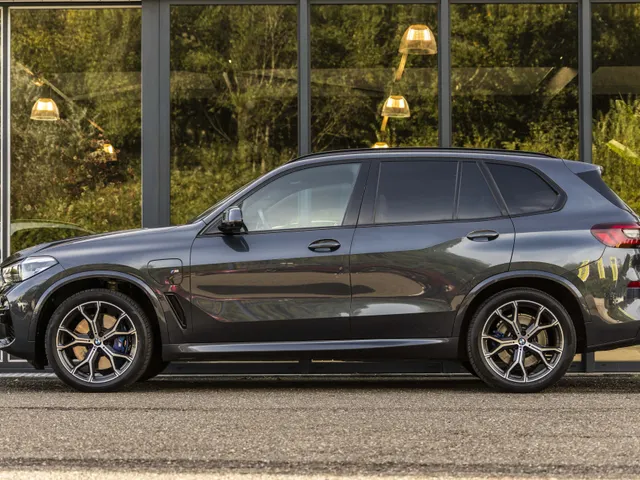BMW X5 xDrive45e High Executive M-Sport / panoramadak / massage / stoelverkoeling