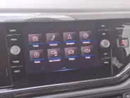 Volkswagen Taigo 1.0 TSI Life | Automaat | Apple Carplay/Android Auto | Navi  | Cruise control adaptief | Camera | Voorstoelen verwarmd