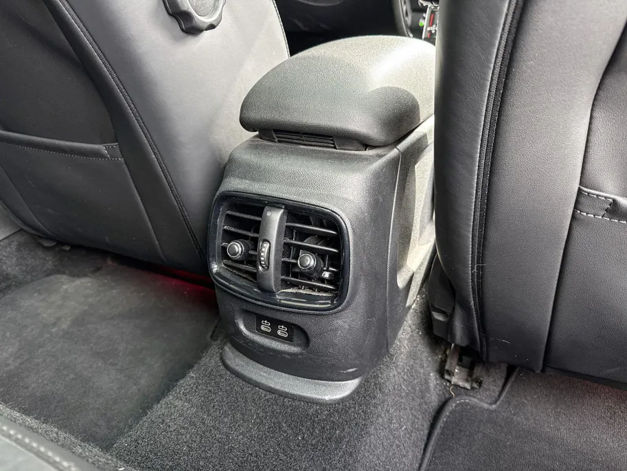 MINI Clubman 2.0 JCW ALL4 Chili