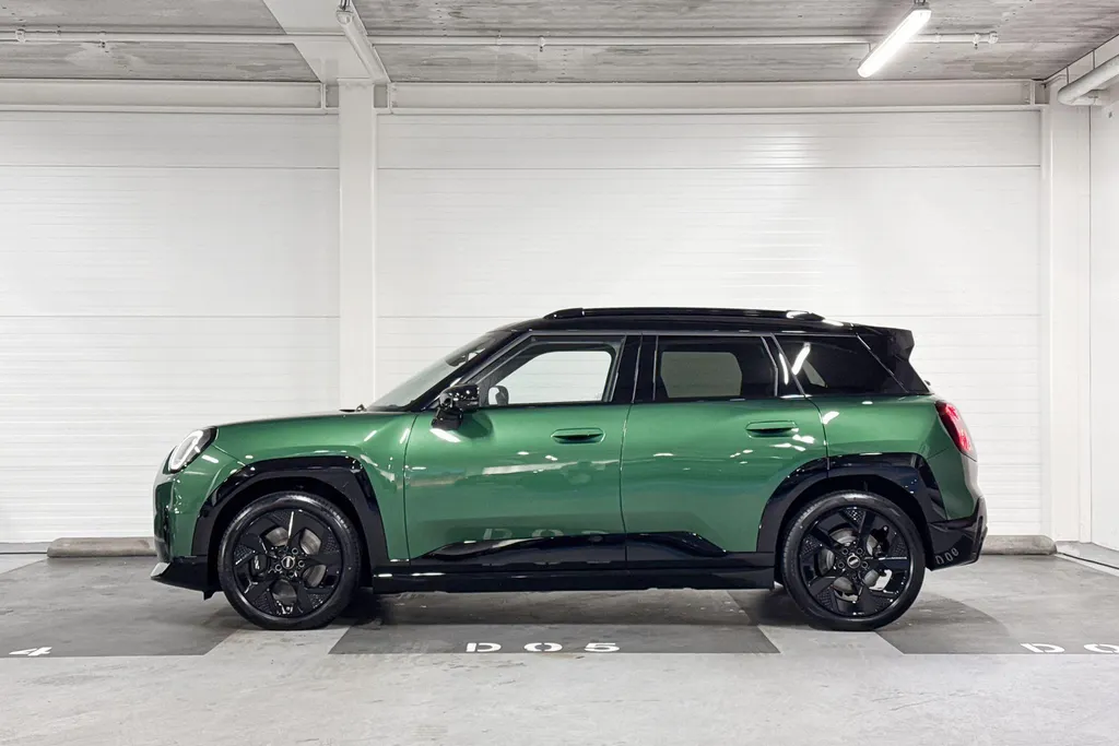 MINI Aceman E John Cooper Works L