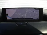 Mazda CX-80 2.5 e-SkyActiv PHEV Homura Plus | Trekhaak | Stuur-/stoelverwarming + ventilatie | 360 Camera | Schuifdak | Elek. stoelverst. | 20' LM | Leer | 7-zits |