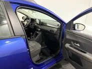 Dacia Sandero Stepway 100PK TCe ECO-G Up&Go | 1e eigenaar | Navi | Camera | Parkeersensoren | Apple CarPlay/Android Auto | Lichtmetalen Velgen | Climate Control | Cruise Control | Armsteun |