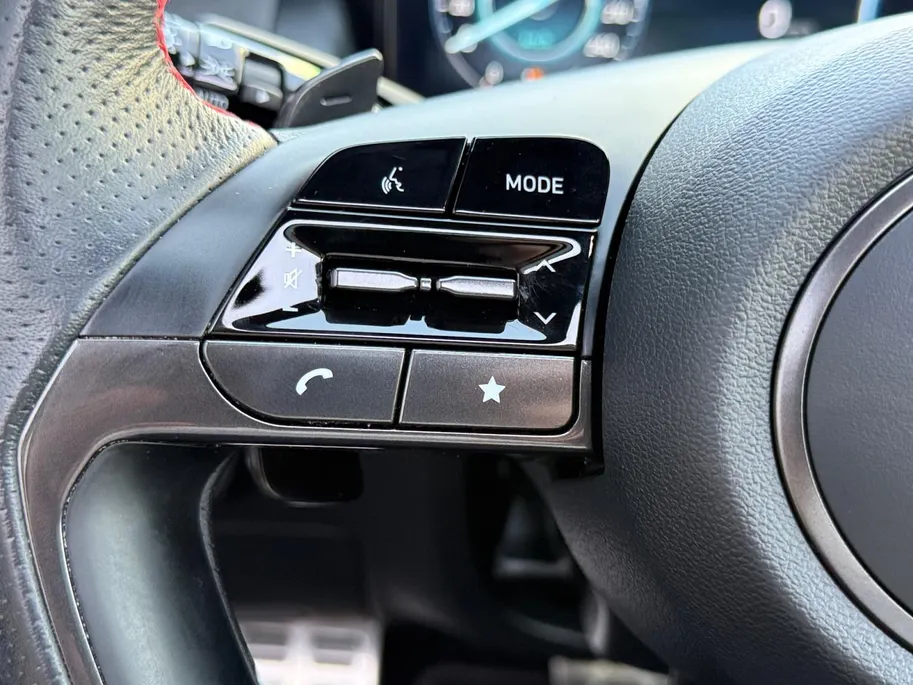 Hyundai Tucson 1.6 T-GDI PHEV N Line Sky 4WD | Pano | Trekhaak | Stoelventilatie/Verwarming | Stuurverwarming | 360 Camera | Keyless | Elektrische klep |