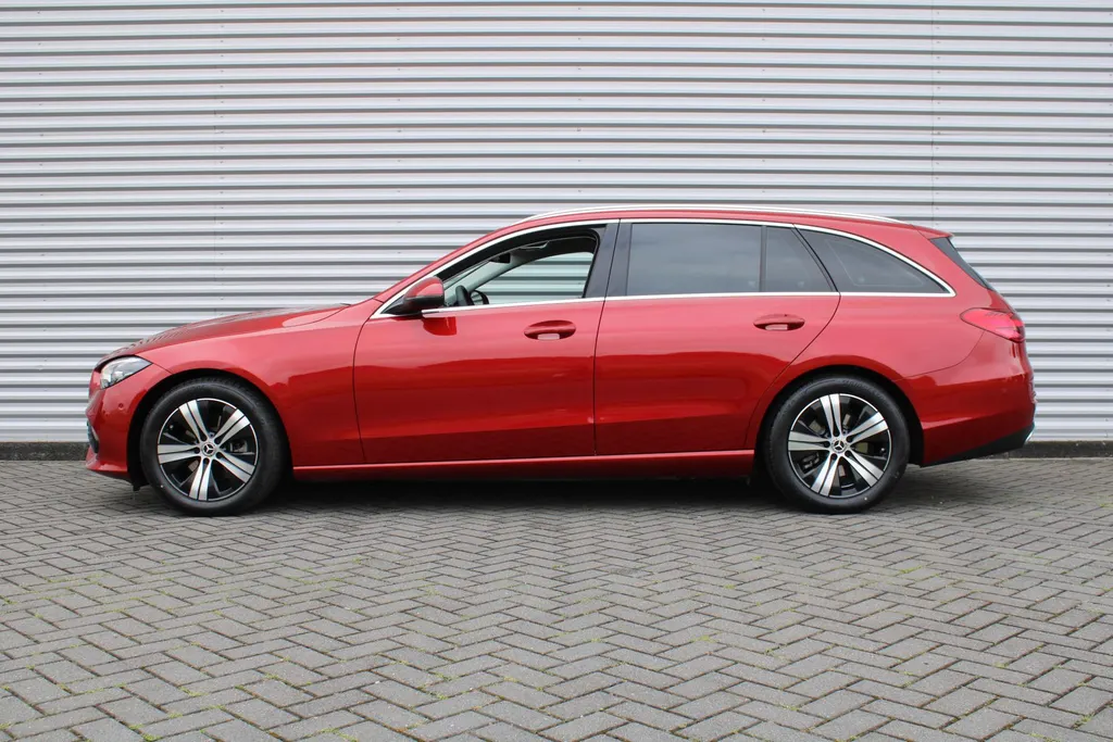 Mercedes-Benz C-Klasse Estate 180 Business Line | Stoelverwarming | Camera | Elek. stoelverstelling + achterklep | Draaloze telefoonlader | 17” LM | LED | Clima | Navi |