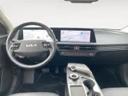 Kia EV6 Air 58 kWh | Climate control | Navigatie | Parkeercamera | LM-velgen 19 inch | Adaptive cruise control | Line-assist | Dodehoek detectie |