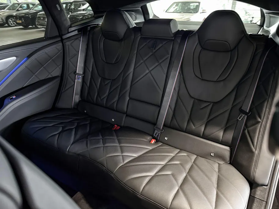 BMW XM PHEV 50e 30 kWh