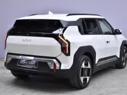 Kia EV3 81,4 kWh 204pk Plus Advanced
