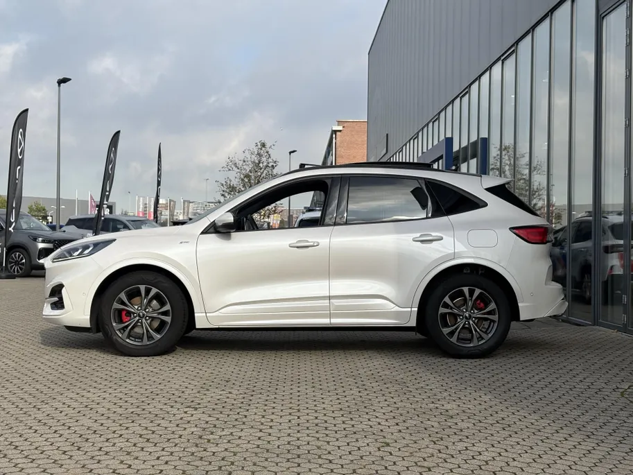 Ford Kuga 1.5 EcoBoost ST-Line X 150PK | PANORAMADAK | TREKHAAK 1800 kg | APPLE CAR PLAY - ANDROID AUTO | ADAPTIEVE CRUISE CONTROL
