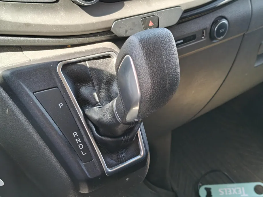 Ford Transit Custom 340 Benzine L1H1 PHEV DC | Benzine Plug-In Hybride | Snoeks dubbel cabine | Winter Pack