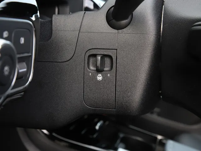 Mercedes-Benz A-Klasse 200 Luxury Line AUTOMAAT | LEER | CLIMA | PANO | NAVI