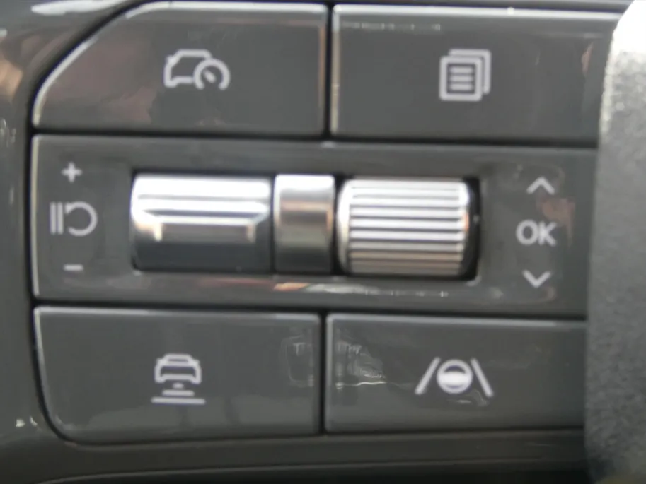 Kia EV9 76,1kWh 217pk RWD First Edition | IN BESTELLING