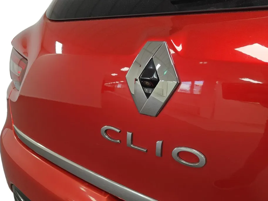 Renault Clio 0.9 TCe Limited NAVI AIRCO CAMERA CRUISE CONTROLE LM VELGEN 5 DEURS PAS 24000KM DEALER ONDERHOUDEN ORGINEEL NEDERLANDSE AUTO 12 MAANDEN GARANTIE