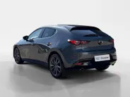 Mazda 3 2.0 e-SkyActiv-G M Hybrid 122 Comfort met Bose | Apple Carplay / Android Auto | Navigatiesysteem | Licht + Regensensor | Elektrisch Verstelbare Bestuurderstoel  | Stoel + Stuurverwarming | Parkeersensoren Voor + Achter | Camera Achter | 18'Lichtmetalen ve