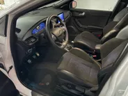 Ford Puma 1.5 EcoBoost ST-X | 200 PK | Full LED | Panoramadak | Trekhaak afneembaar | Driver Assistance Pack | Keyless Pack |