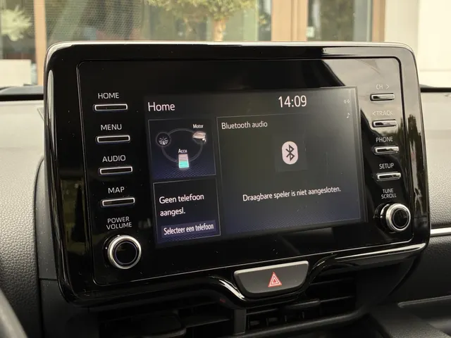Toyota Yaris 1.5 Hybrid Active | Camera | Climate Control | NW All Seasons