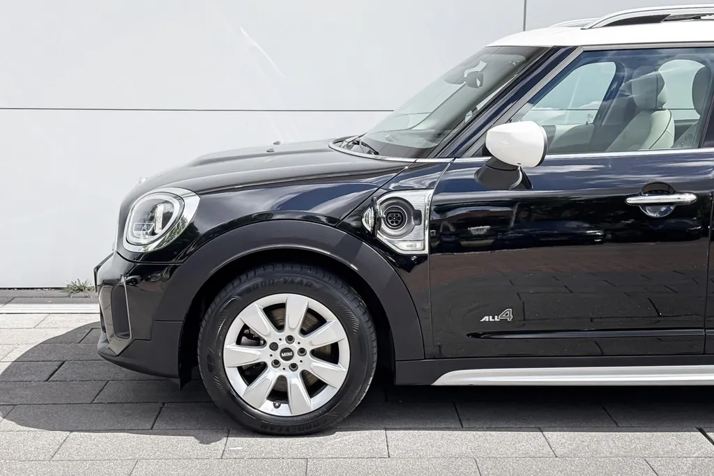 MINI Countryman Cooper S E ALL4 Classic