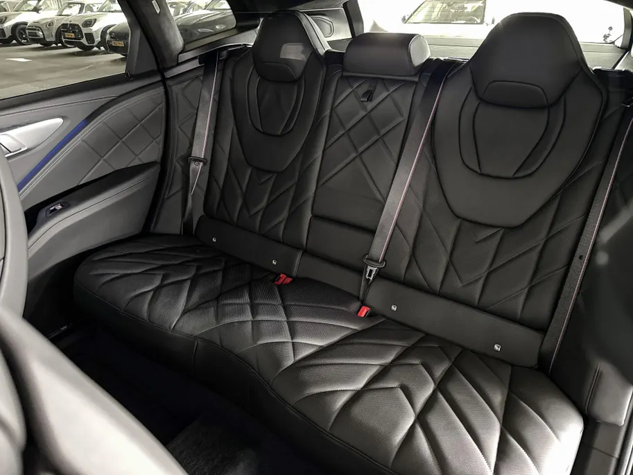 BMW XM PHEV 50e 30 kWh