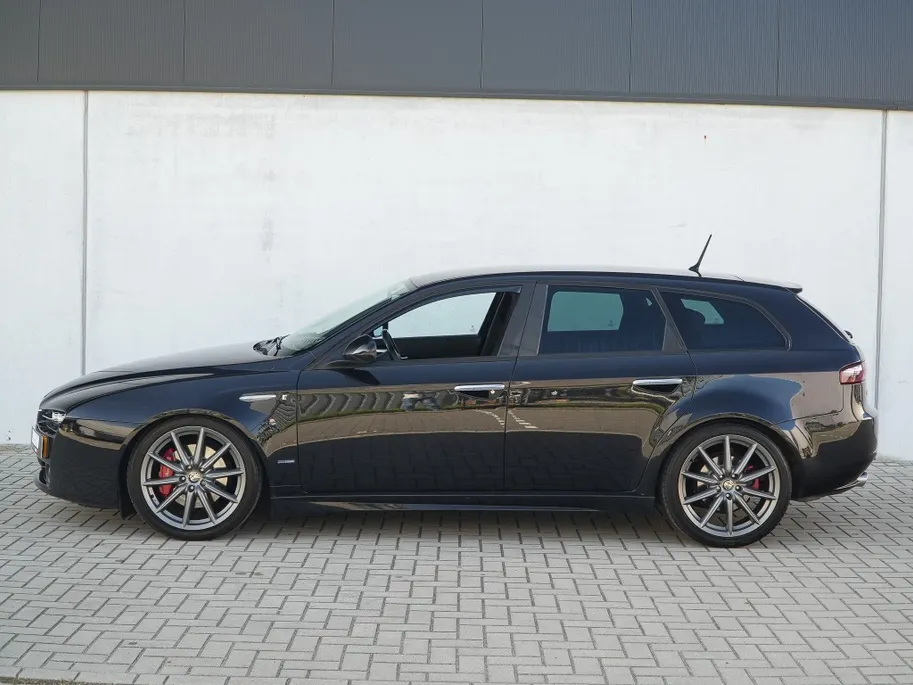 Alfa Romeo 159 Sportwagon 1.750 TBI Turbo 200 PK TI | Leder | Bose | Xenon | Cruise | 19'