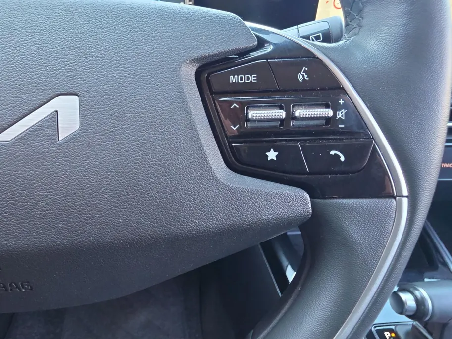 Kia Niro 1.6 GDi Hybrid DynamicLine | Two-Tone | Trekhaak | Climate control | Navigatie | Cruise control