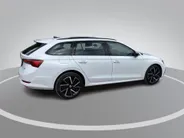 Škoda Octavia Combi 1.4 TSI 204pk DSG PHEV Sportline Business Panoramadak · Stoelverwarming · Apple/Android Car Play ·