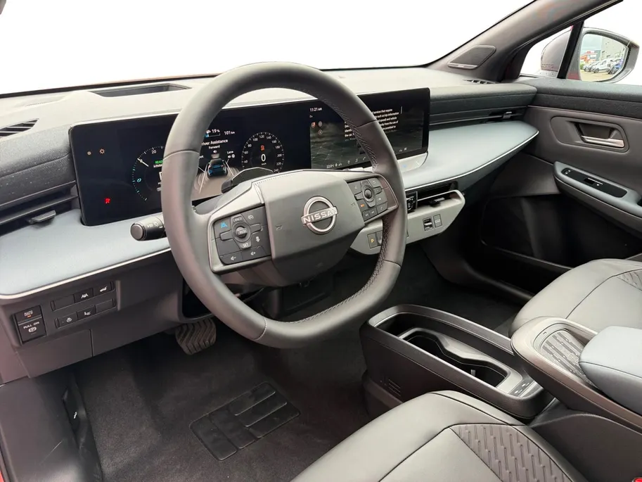 Nissan Leaf Evolve 52 kWh | NISSAN MORE 10 JAAR GARANTIE | 451 KM WLTP | 2500 EURO INRUILPREMIE | SNEL RIJDEN | BOSE | RONDOM CAMERA | CARPLAY |