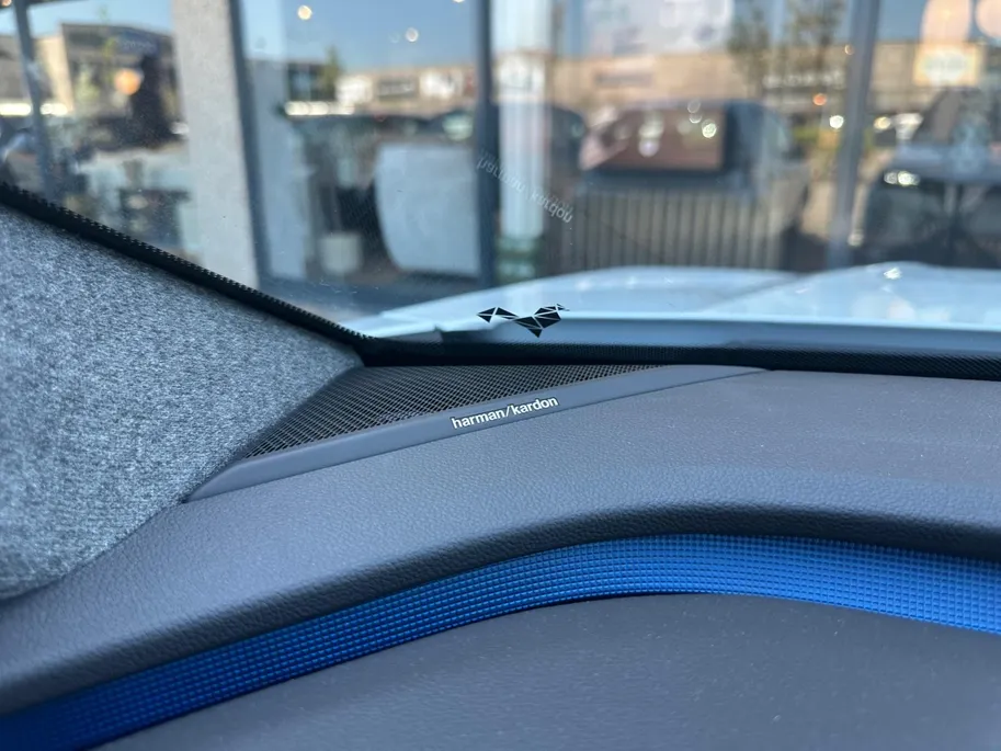 Renault Scénic E-Tech EV87 long range esprit Alpine | Panorama Dak | Memory Stoelen | Harman & Kardon | Stoel- & Stuurverwarming | Apple Carplay & Android Auto | Sfeerverlichting | Rijdende Demo