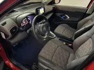 Toyota Yaris Cross 1.5 Hybrid Executive Automaat | Trekhaak | Panoramadak | Apple Carplay/Android Auto | Stoelverwarming