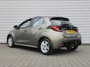 Mazda 2 Hybrid 1.5 Agile | Comfort pakket | Trekhaak | CarPlay | Camera | Stuur-/stoelverwarming | Cruise adapt. | 15' LM |