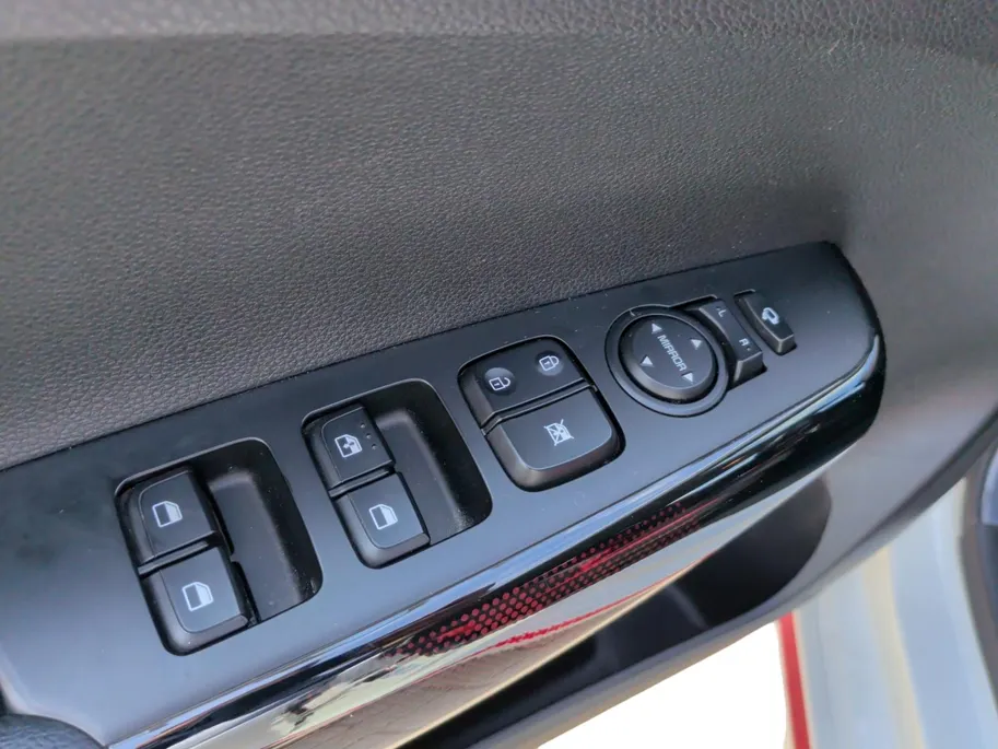 Kia Picanto 1.0 DPi GT-line 5p | Dealer onderhouden | Stoelverwarming NU Rijklaarprijs! Incl.12 Maanden, APK, Onderhoudsbeurt etc! Premiumpakket gratis!