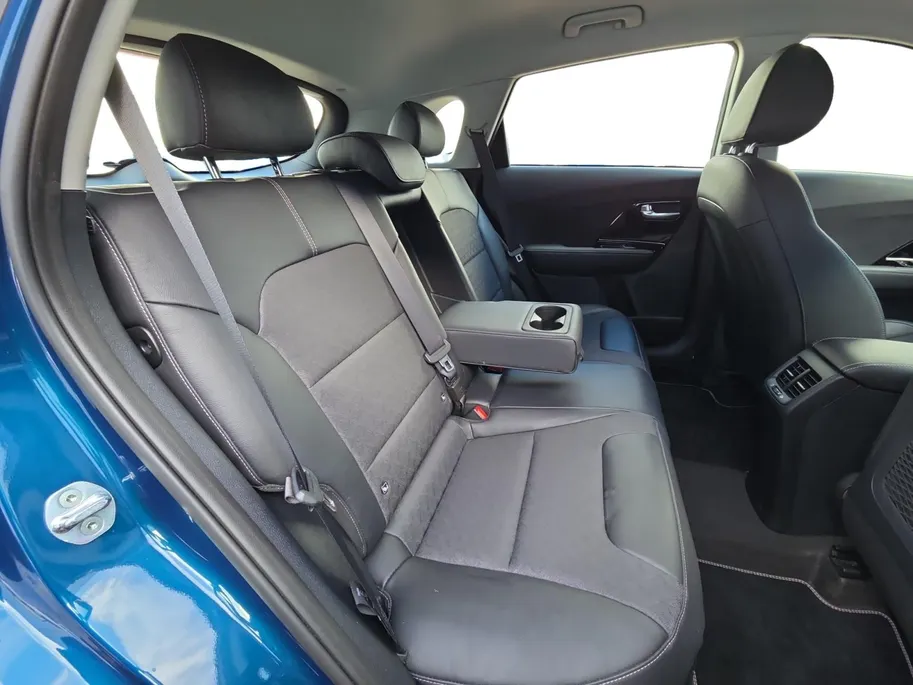 Kia Niro 1.6 GDi Hybrid DynamicLine | Automaat | Trekhaak | Camera | Navigatie | Carplay | cruise Control |