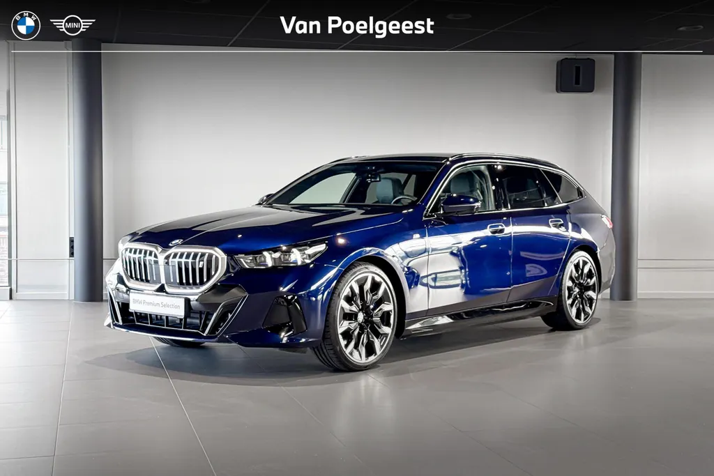 BMW i5 Touring xDrive40