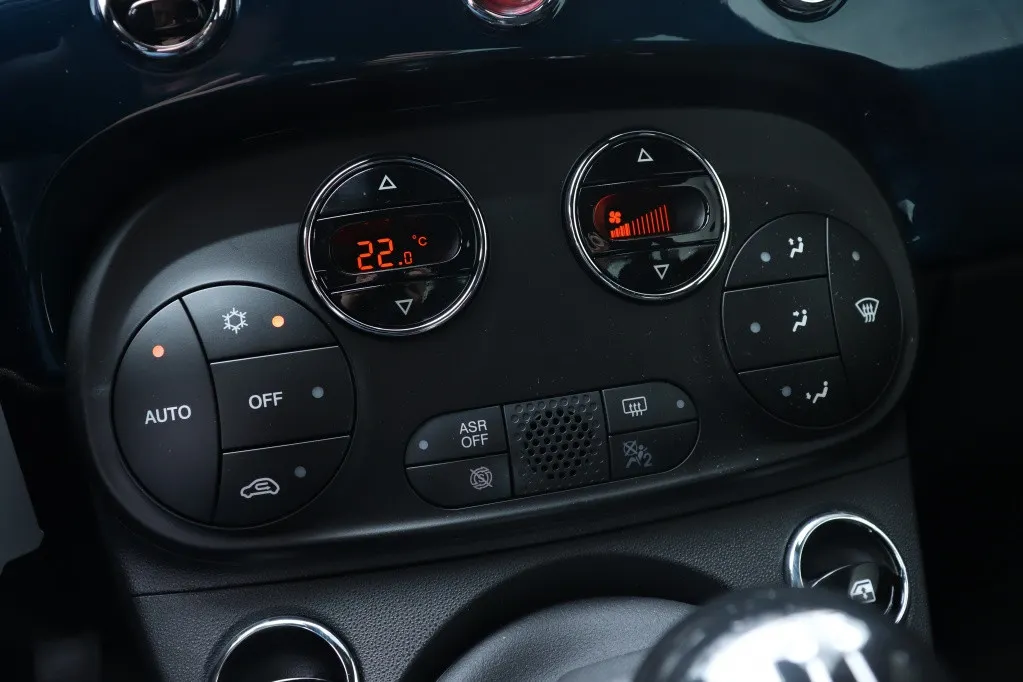Fiat 500 1.0 Hybrid 70 PK | Comfort | Style | Tech | Navi