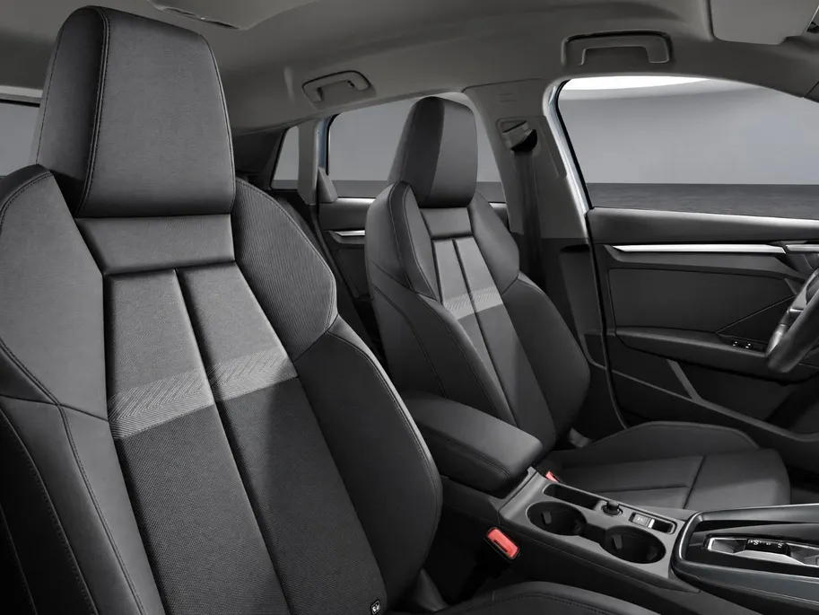 Audi A3 e-hybrid Advanced edition 204 PK · MMI experience plus · Optiekpakket zwart plus · Privacy glas