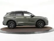 Volkswagen Tiguan 1.5 272pk DSG eHybrid R-Line Edition · Panoramadak · 360 Camera · Wegklapbare Trekhaak · Massage · Dodehoek Detectie · 19'' Inch · Garantie t/m 27-10-2029 of 100.000km