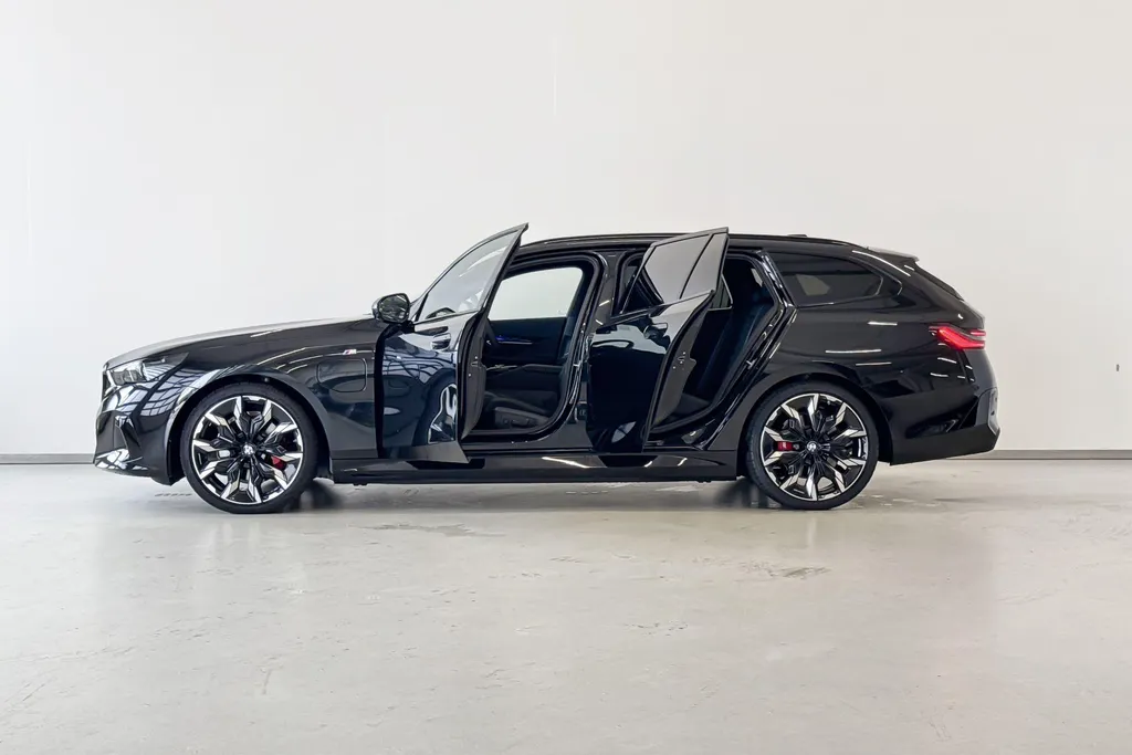 BMW 5 Serie Touring 530e M Sport Edition Innovation Pack