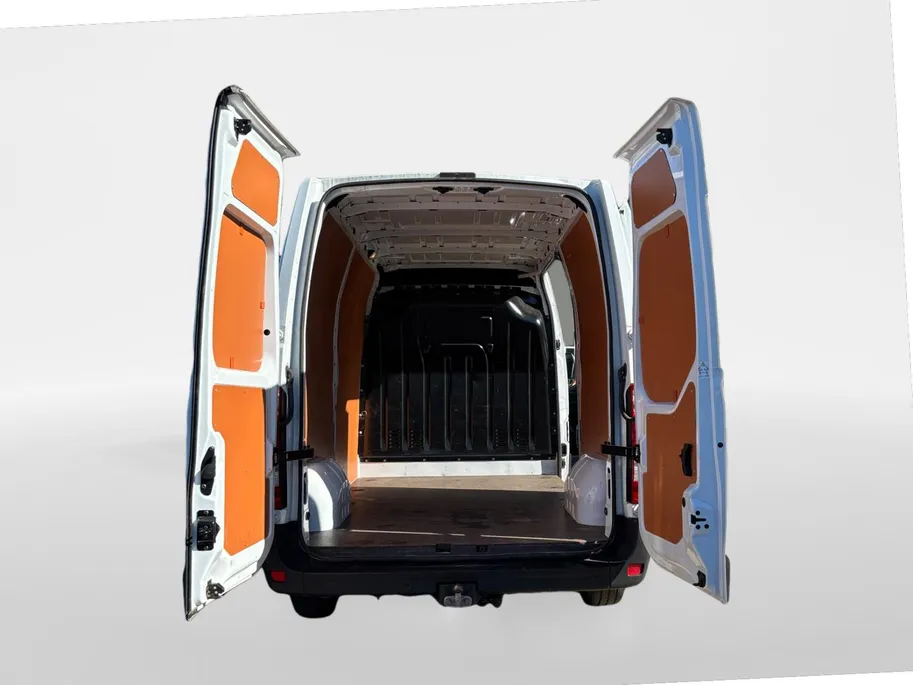 Renault Master T33 2.3 dCi 135 L2H2 Work Edition Demo | Cruise Control | Camera |