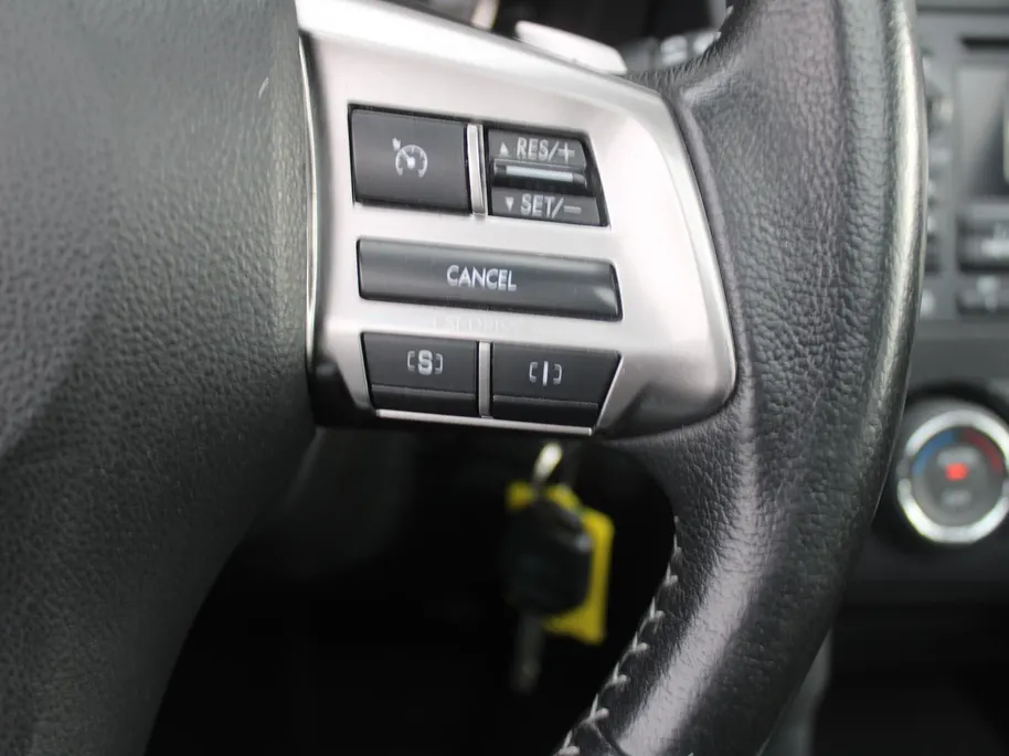 Subaru Forester 2.0 Luxury Plus | Trekhaak | Camera | Stoelverwarming | Schuifdak | 17' LM | Clima | Xenon | Parkeersensor v+a | All seasons |