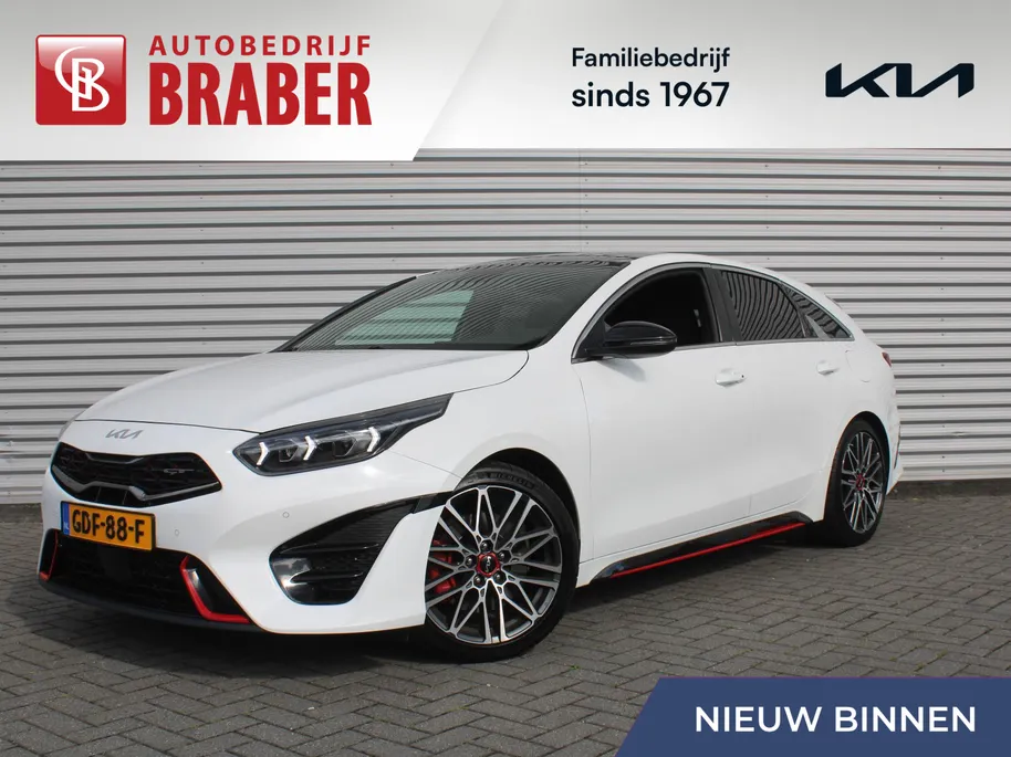 Kia ProCeed 1.6 T-GDI GT | 204PK! | Stuur-/stoelverwarming | Schuifdak | Camera | Stoelgeheugen | LED | Dodehoek detectie | Zeer nette auto | 1e eigenaar |