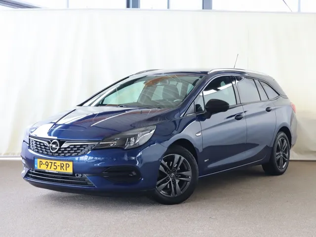Opel Astra Sports Tourer 1.2 Design & Tech | Camera