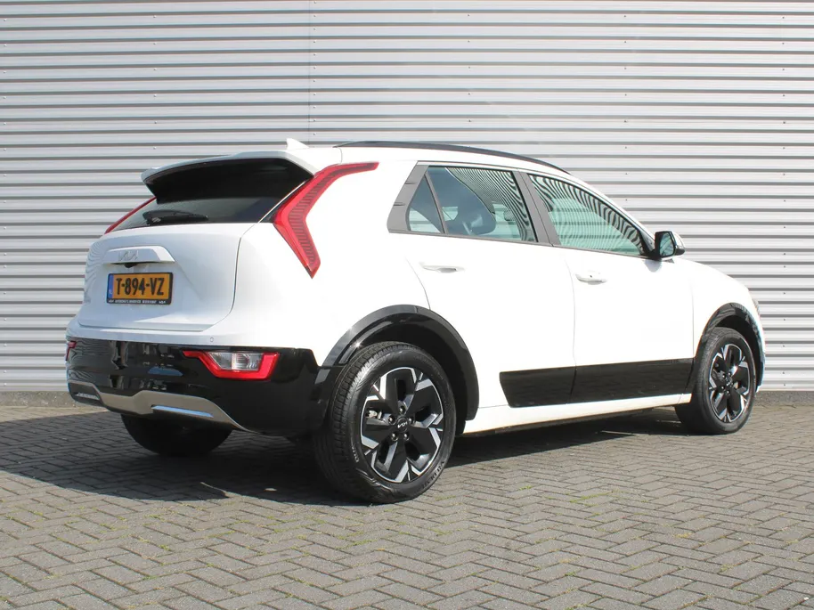 Kia Niro EV DynamicLine 64.8 kWh | Clima | Camera | Cruise adapt. | Carplay | Navi | 17' LM |